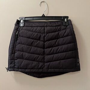 Skhoop Women’s Size XS Duck Feather Down Puffer Insulated Zip Quilted Mini Skirt